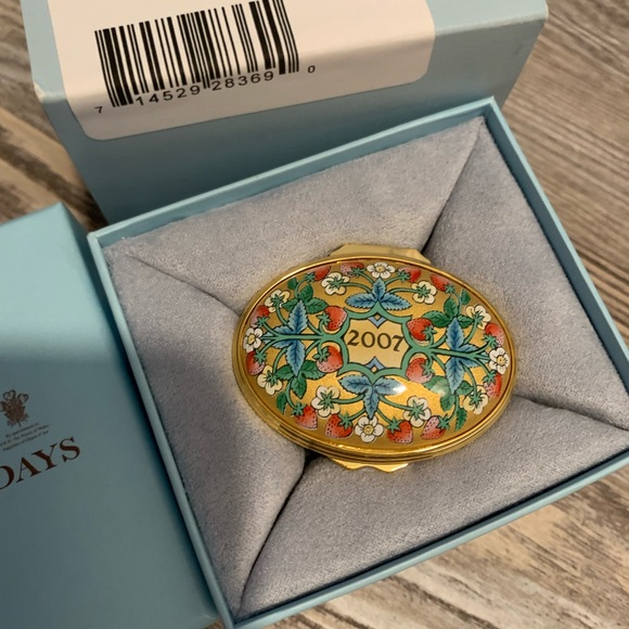 Halcyon Days 2007 enamel box - Picture 2 of 4